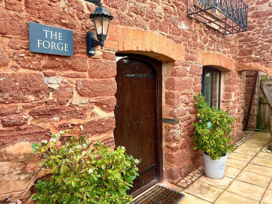 Countryside Converted Barn With Hot Tub Newton Abbot Exterior foto